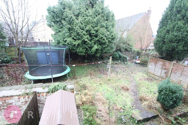 3, Greenfield Lane, Rochdale photo 4