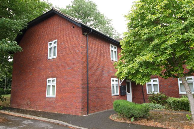 4, Saxon House, Wantage photo 2