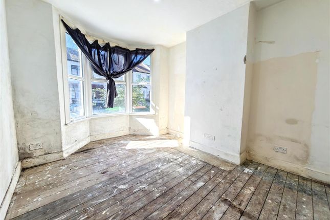 121, Meath Road, London photo 2