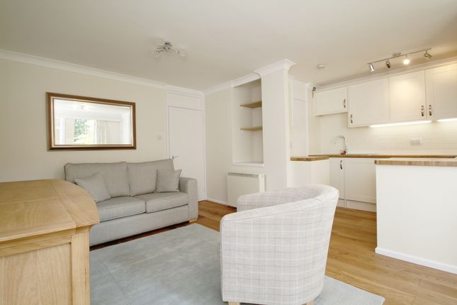 Thumbnail Flat to rent in Butler Close, Oxford