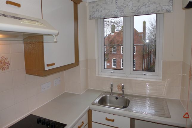 Buckingham Court 1, Shrubbs Drive, Bognor Regis photo 4