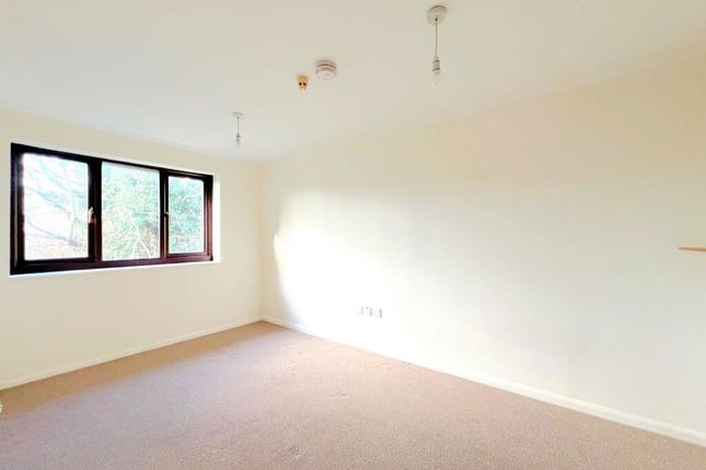Studio for sale in Honeywood Close, Portsmouth