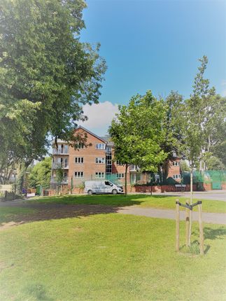 No 5, Woodnorton Drive, Moseley Birmingham photo 3