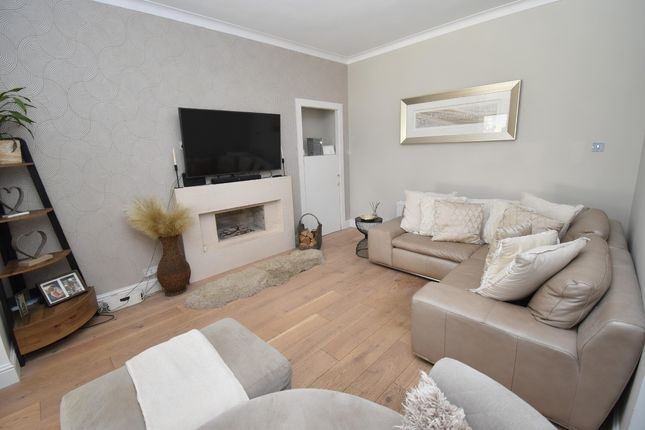 407 Glasgow Road, Paisley photo 4