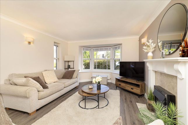 12 Matthews Drive, Newtongrange photo 4