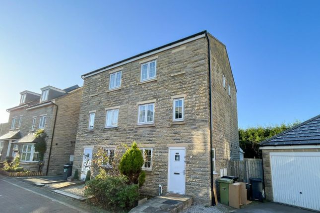 Thumbnail Semi-detached house to rent in Highfield Chase, Dewsbury