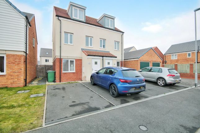 Thumbnail Town house for sale in Garnet Close, Hartlepool