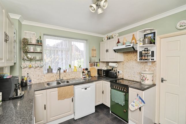 21, Dymond Road, St. Leonards-On-Sea photo 2
