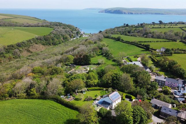 Hillside, Brynhenllan Dinas Cross, Newport, Pembro