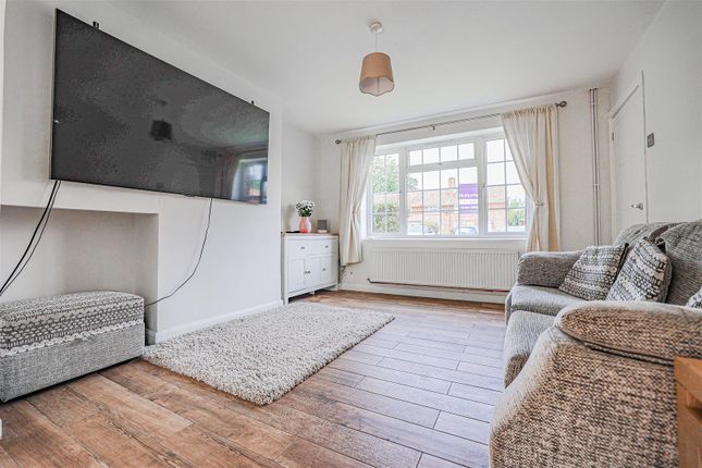 1, Harepark Close, Hemel Hempstead photo 4