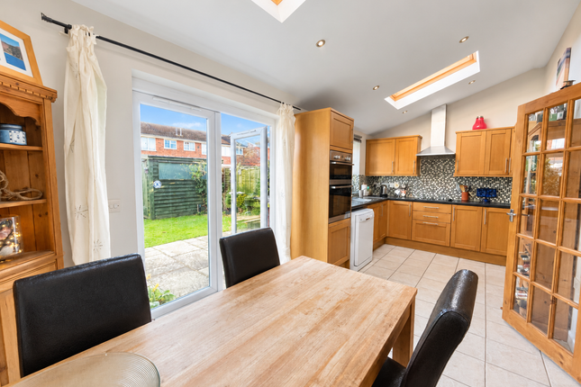 9, Lucks Way, Marden photo 3