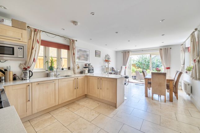 2, Gotherington Lane, Bishops Cleeve, Cheltenham photo 2