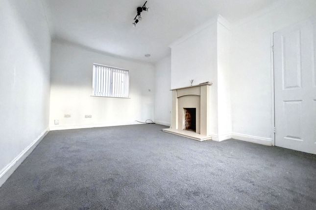 Rose Crescent, Houghton Le Spring photo 2
