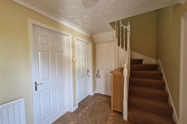 3, St. James Close, Hereford photo 2