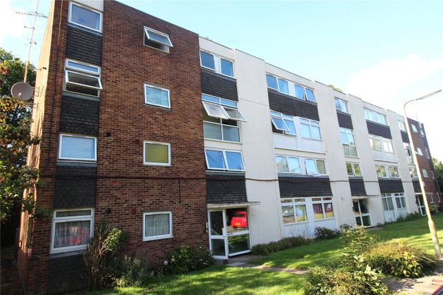 Flat for sale in Woodlands, Fleet, Hampshire