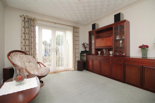 15, Desborough Avenue, Peterborough photo 4