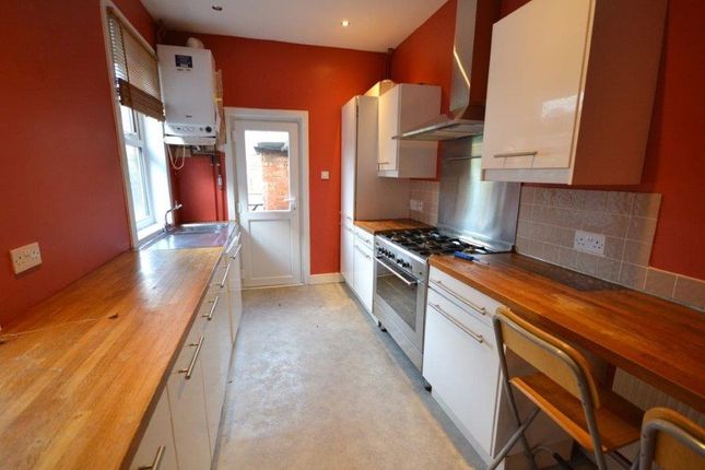 19, Thurlow Road, Leicester photo 5