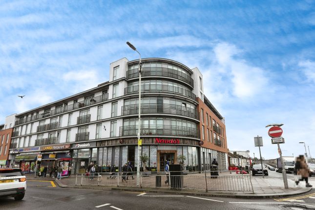 Flat for sale in Longbridge Road, Barking