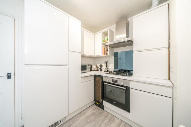 Flat 5, 106 London Road, St. Albans photo 3