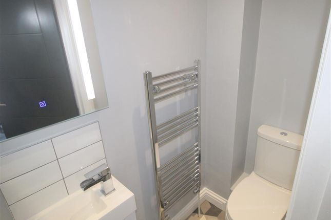 Room 3, 20, Gordon Road, West Sussex photo 4