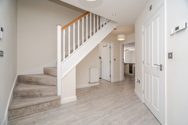 4, De Vere Close, Milton Keynes photo 3