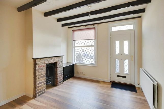 36, Merton Road, Hertfordshire photo 2
