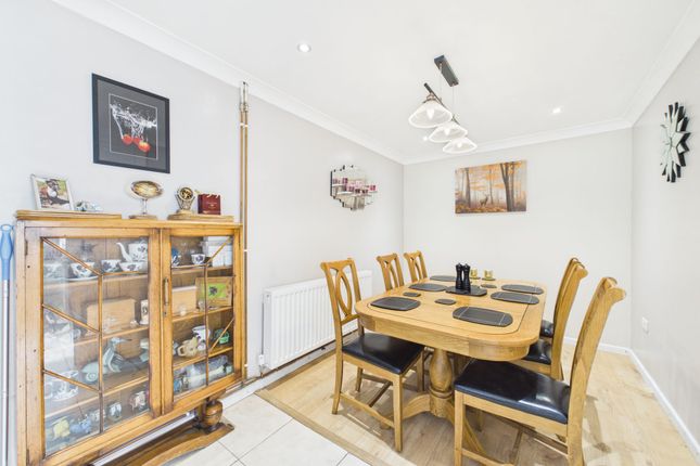 19 Benbow Road, Thetford photo 4