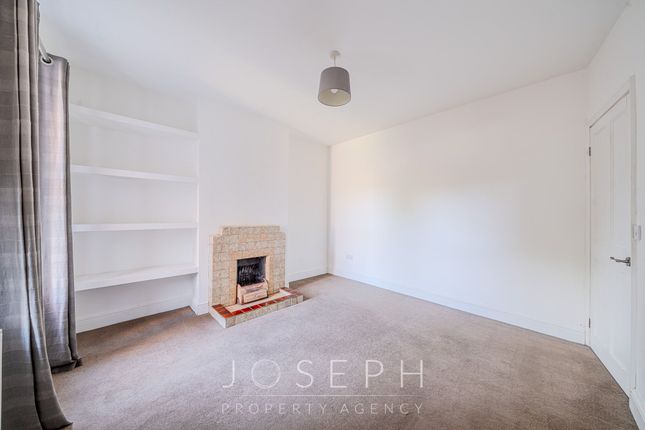 54 Kitchener Road, Ipswich photo 4