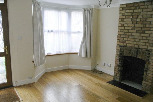 28, Brixton Road, North Watford photo 2