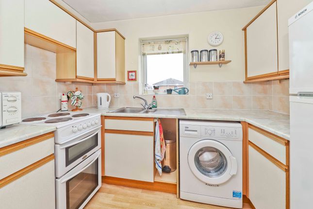 Flat for sale in Pinner Hill Road, Pinner