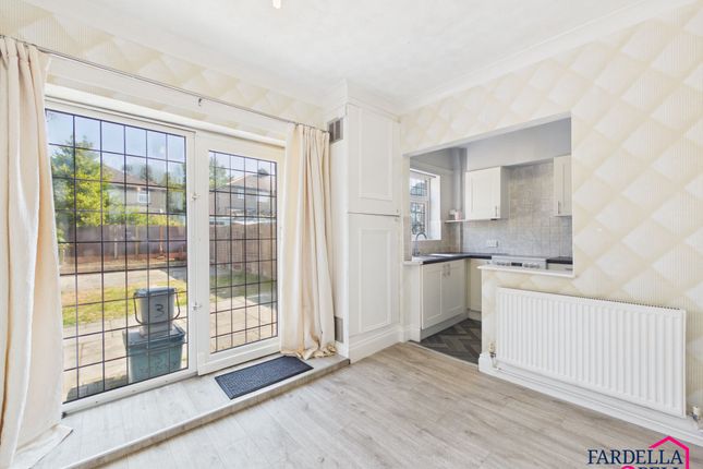 3 Tennyson Avenue, Burnley photo 4