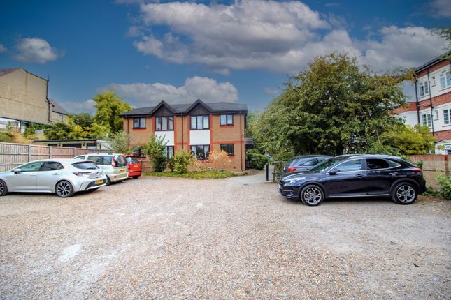 10 Manor House, Boston Manor road, Brentford, Middlesex photo 2