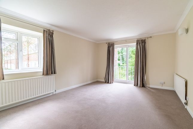 Maisonette to rent in The Ridgeway, St Albans, Hertfordshire