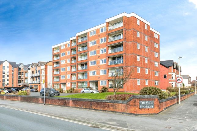 2 Bedroom Flat in FY8 1LZ