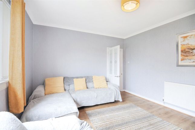 235, Lochfield Road, Renfrewshire photo 4
