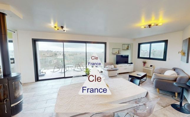 Property for sale in Saint-Genies-Bellevue, Midi-Pyrenees, 31180, France