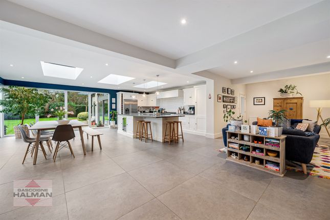 Living-Dining Kitchen