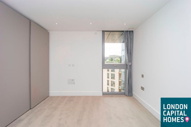 Flat to rent in Bollinder Place, London