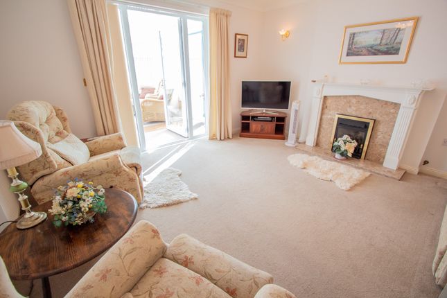 42 Thorne Farm Way, Ottery St Mary photo 3