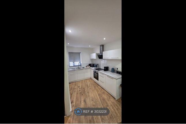 Flat, Norfolk House Spa Road, Gloucester photo 5