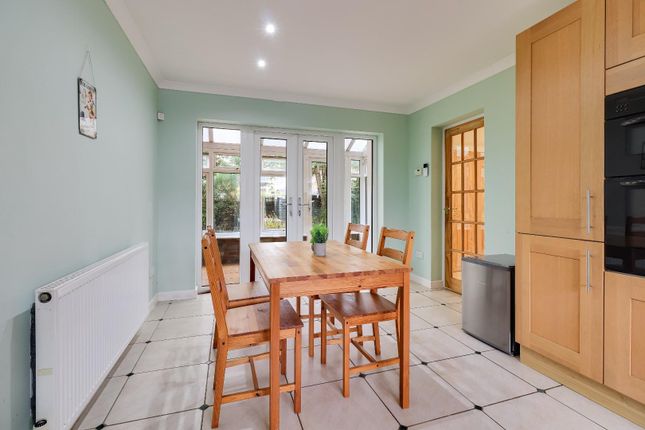 27, Orchard Road, Great Shelford, Cambridge photo 3