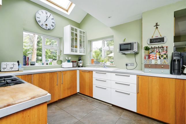 52, Westfield Way, Wantage photo 2