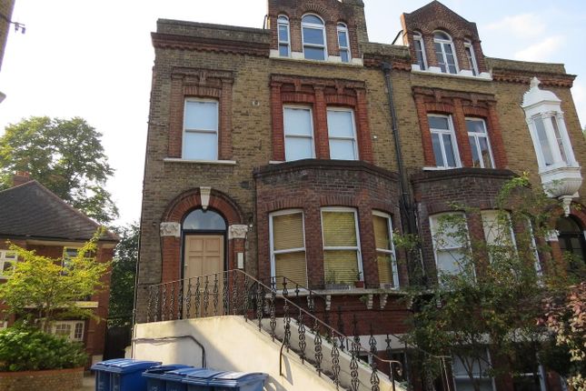Thumbnail Flat to rent in The Gardens, East Dulwich, London