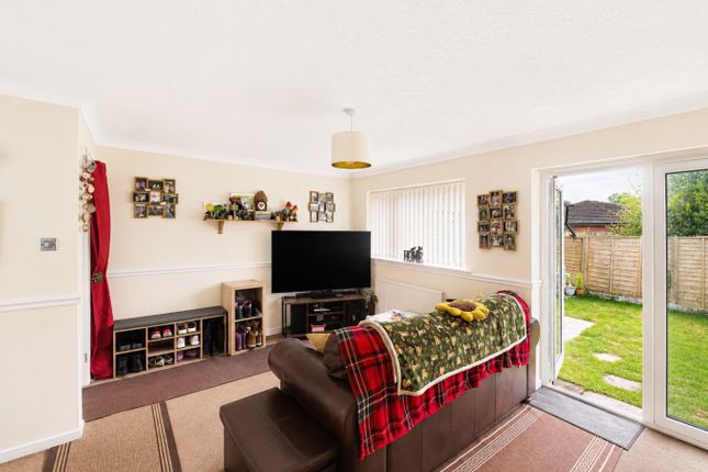 17 Charnleys Lane, Banks, Lancashire photo 2