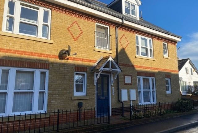 Thumbnail Flat to rent in Harwich Street, Whitstable