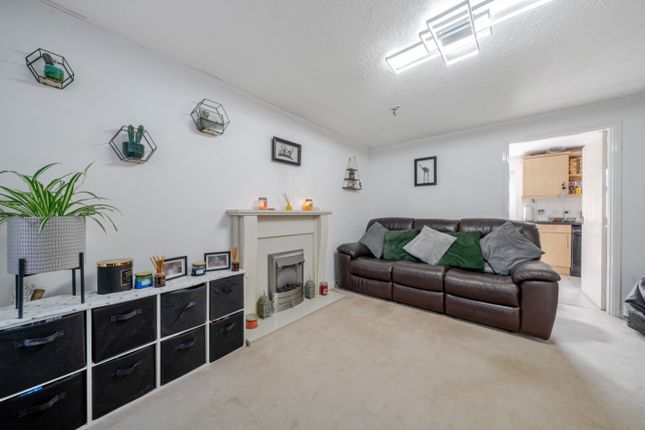 10, Endeavour Court, Sleaford photo 4