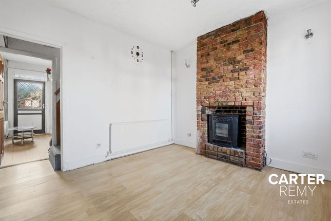 235, London Road, Grays photo 2