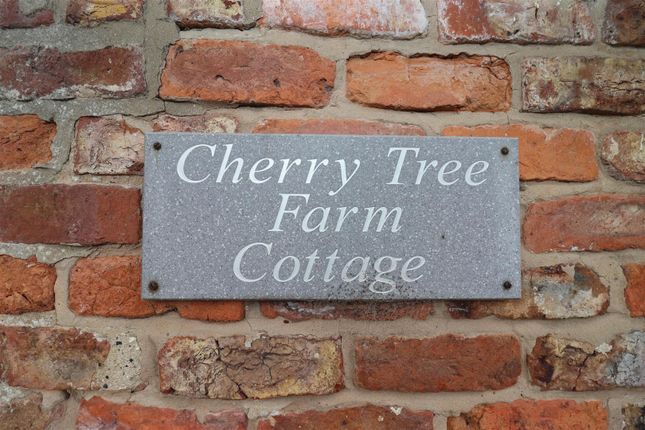 Cherry Tree Farm Cottage, Sparkmill Lane, Beverley photo 2