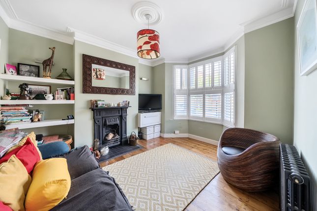 3-bed detached on 37, Pascoe Road, London, £600,000