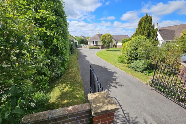 38, Abbotsfield Crescent, Tavistock photo 2